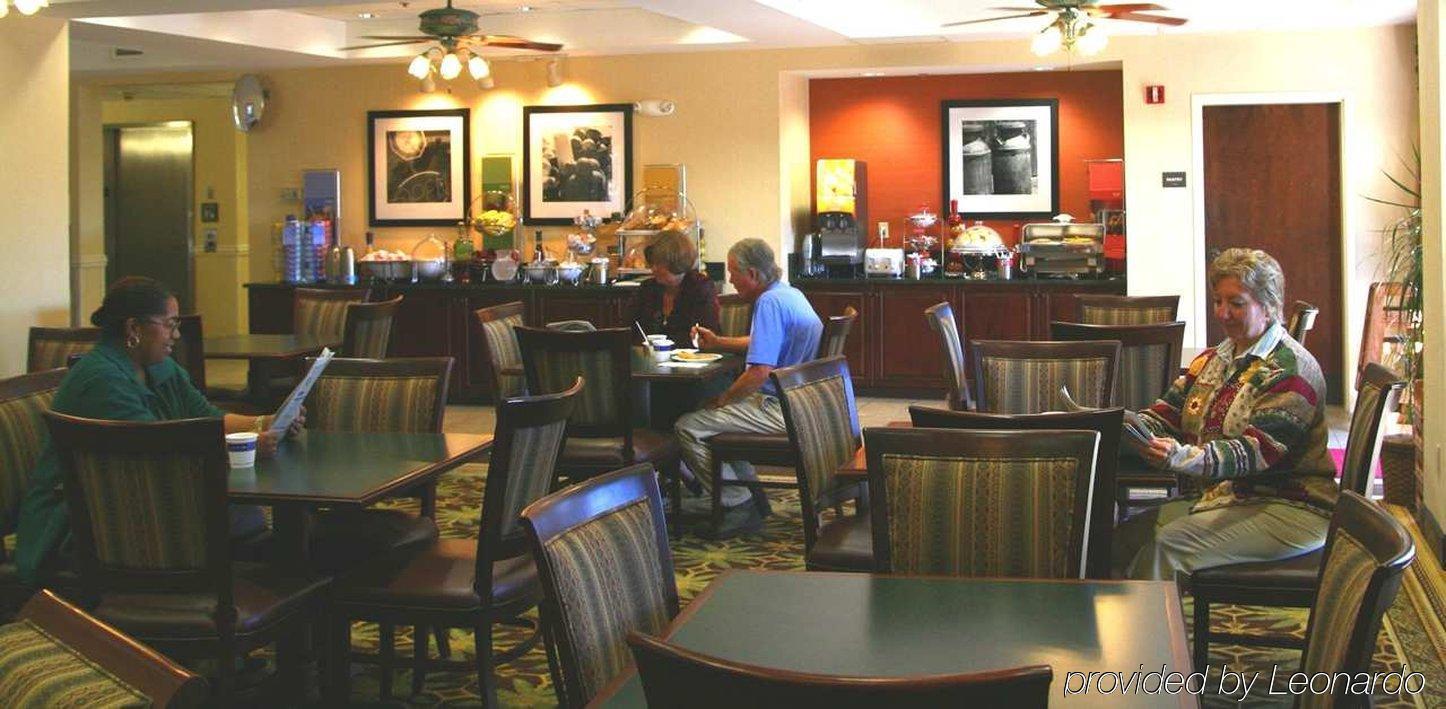 Hampton Inn Amelia Island Фернандіна-Біч Ресторан фото